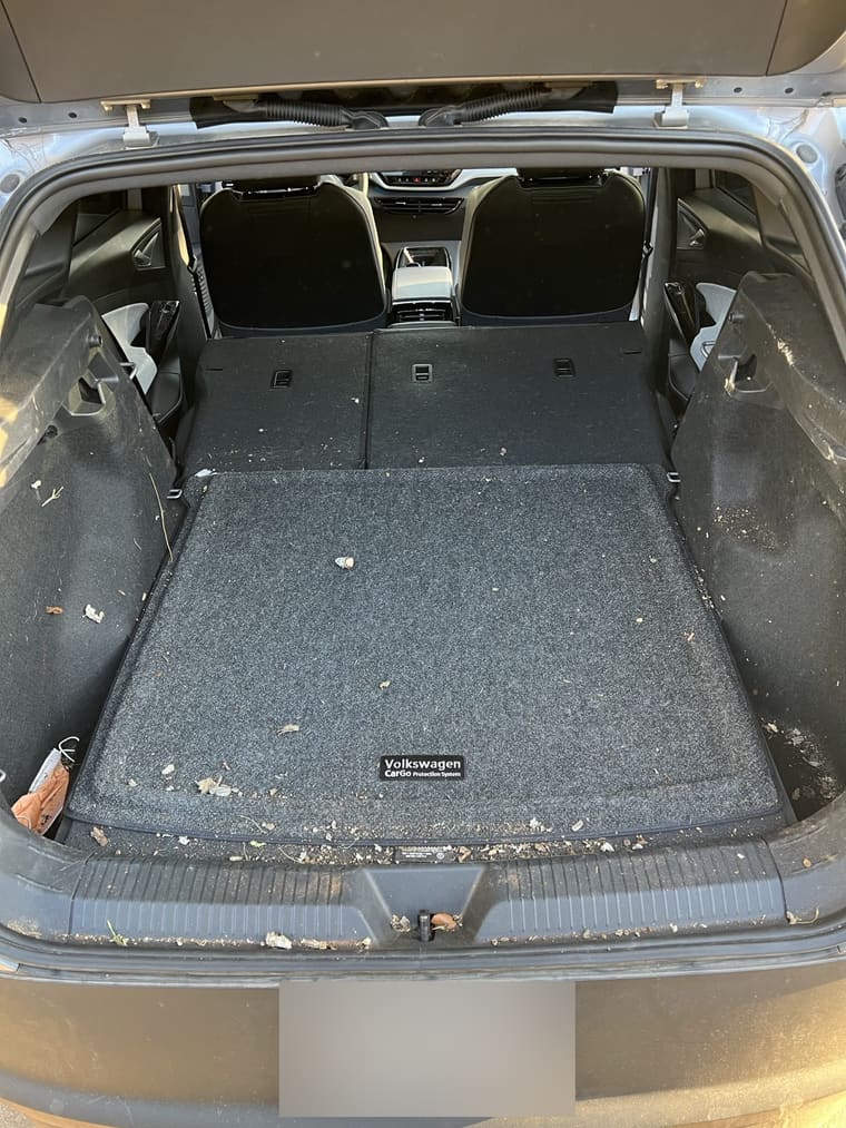 Volkswagen ID.4 — interior, before and after by TRZ Shine & Detail in Shoal Creek, North Austin, TX (photo 4 of 4)