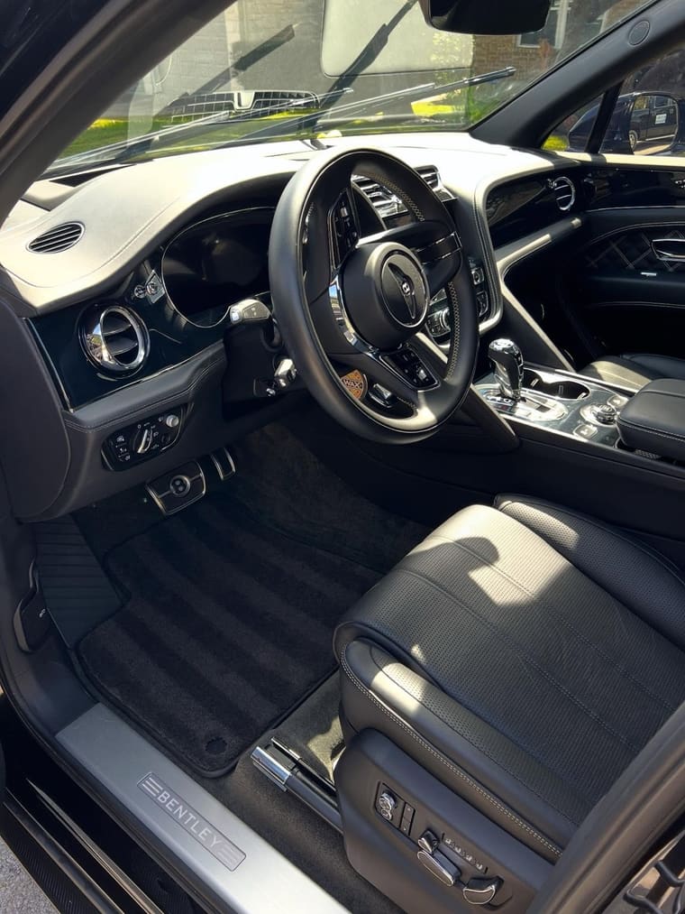 Bentley Bentayga — full detail by TRZ Shine & Detail, mobile car detailing in Austin, TX (photo 5 of 8)