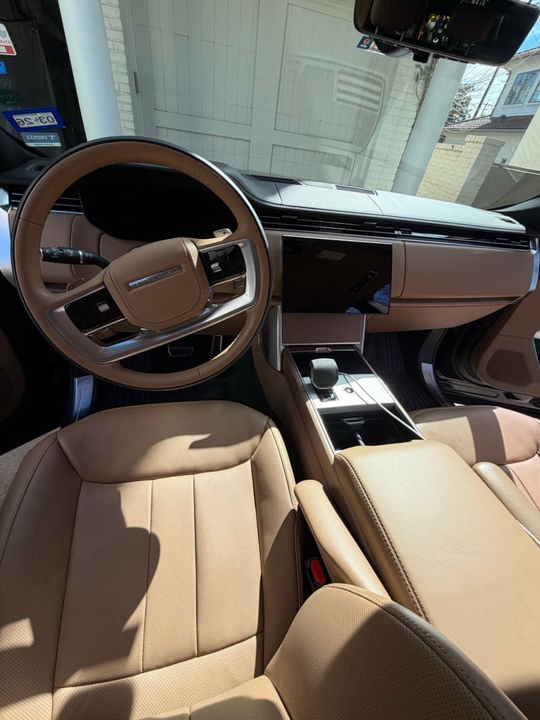 Range Rover — full detail by TRZ Shine & Detail, mobile car detailing in Austin, TX (photo 5 of 9)