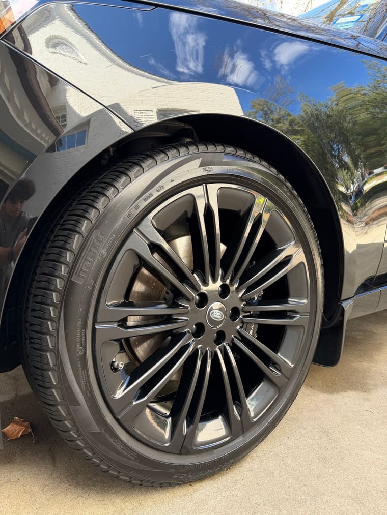 Range Rover — full detail by TRZ Shine & Detail, mobile car detailing in Austin, TX (photo 6 of 9)